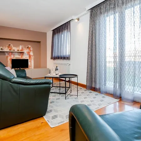 Cerin Apartment *