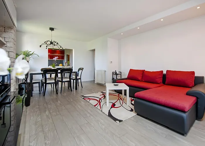 아파트 Cerin 로비니