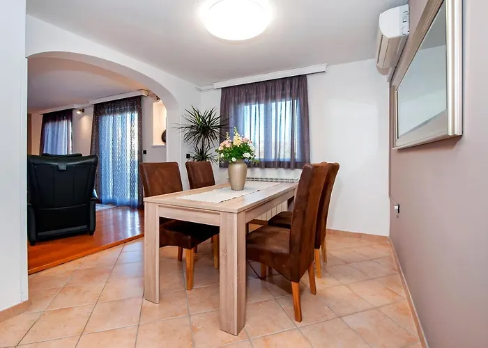 Apartment Cerin